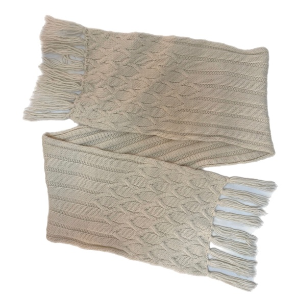 Banana Republic Italian Yarn Cable Knit Scarf 🇮🇹 - Alpaca & Merino - Picture 3 of 9